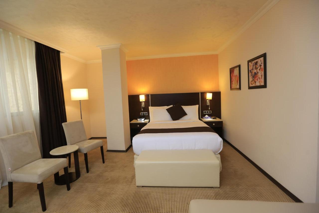 Cassiopeia Hotel Addis Ababa Exterior photo