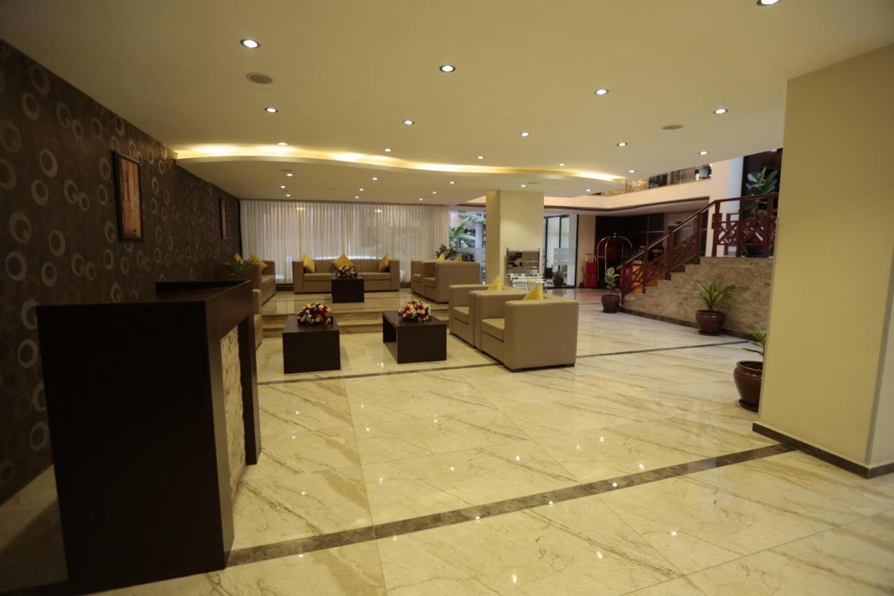 Cassiopeia Hotel Addis Ababa Exterior photo