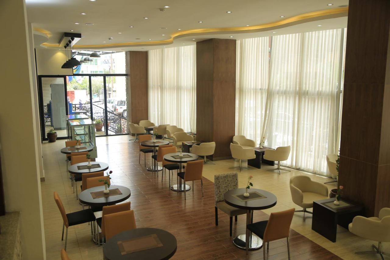 Cassiopeia Hotel Addis Ababa Exterior photo