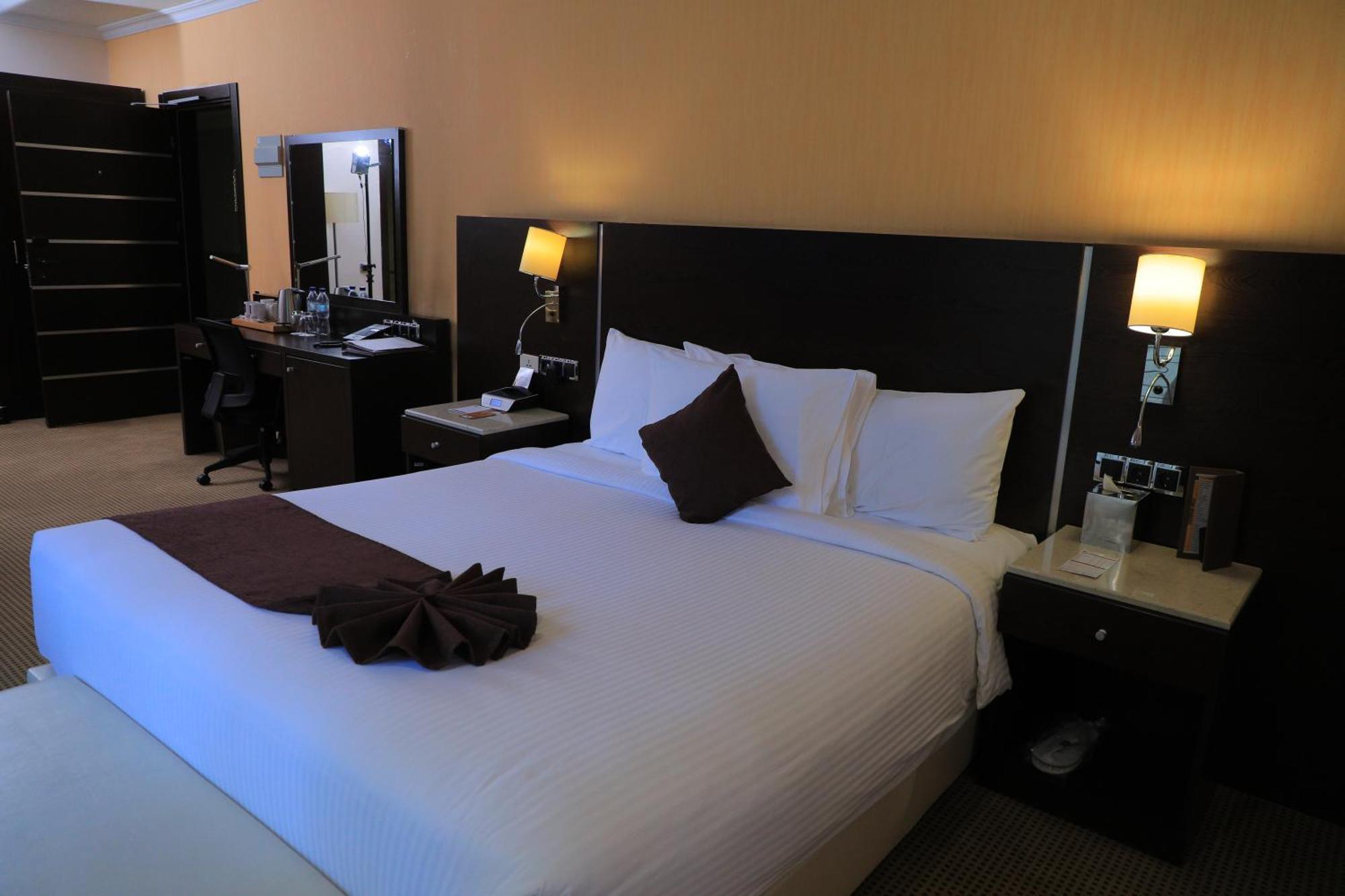 Cassiopeia Hotel Addis Ababa Exterior photo