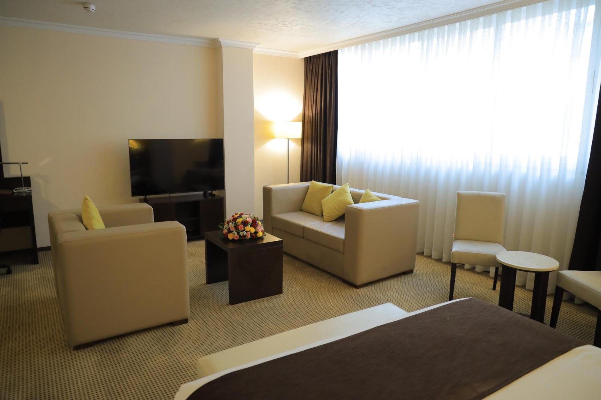 Cassiopeia Hotel Addis Ababa Exterior photo